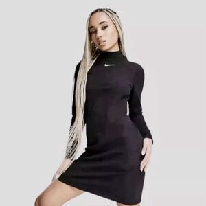 Nike Long Sleeve Swoosh Mock Dress Black Women's Sz Med $80 MSRP New DR5634-010